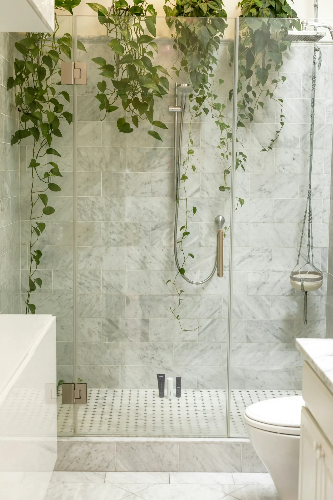 Second shower position, same riser